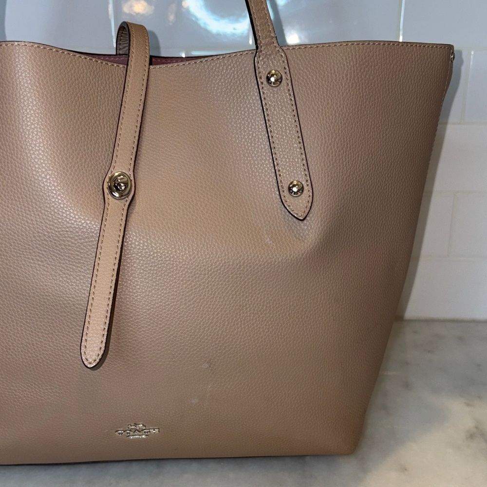 COACH Purse Bag Market Tote Polished Pebble Leather Turnlock Taupe Neutral - Picture 3 of 16